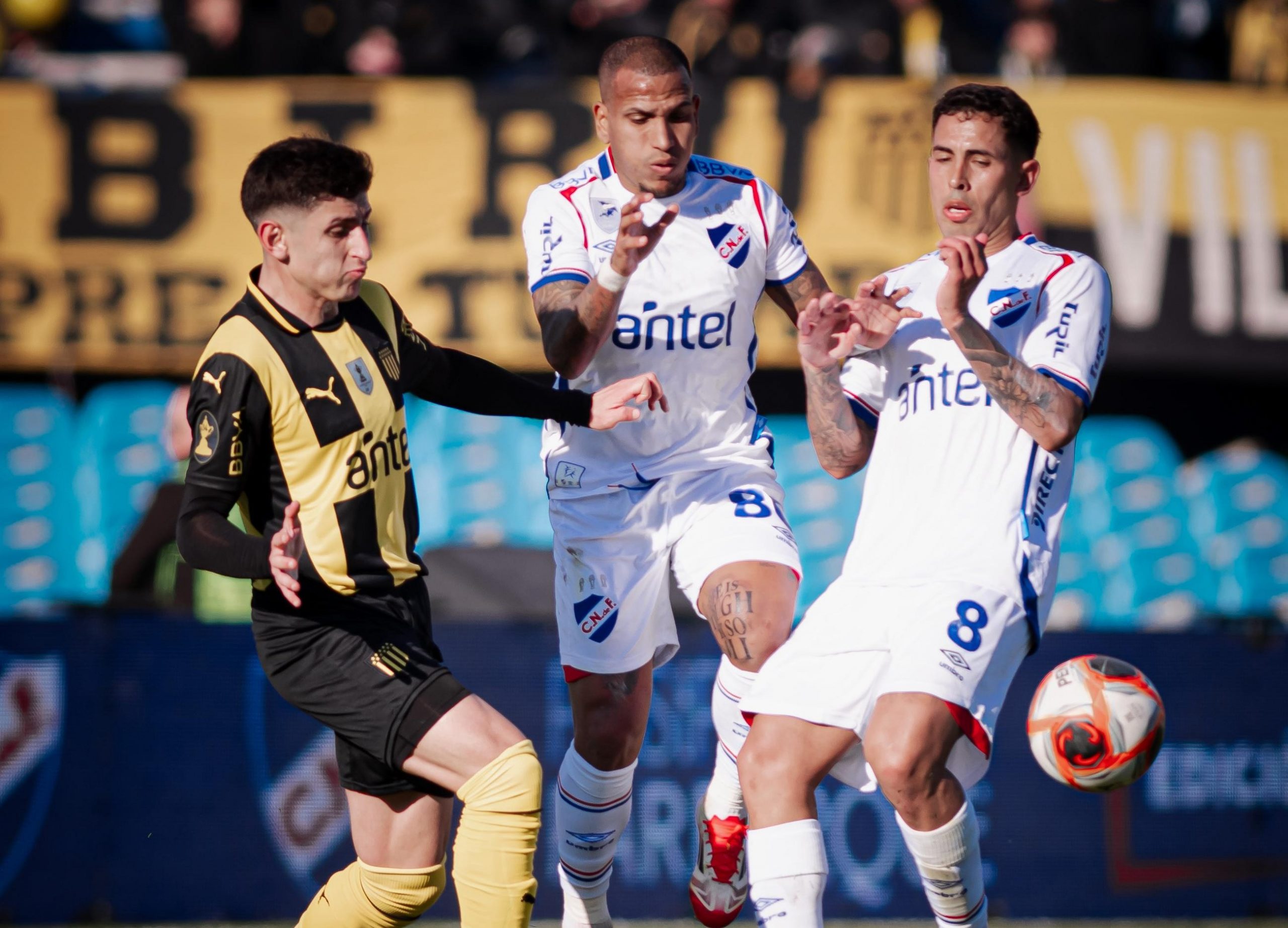 Nacional defraudó